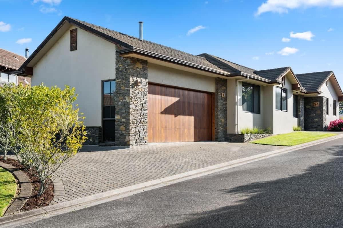 Iles Holiday home